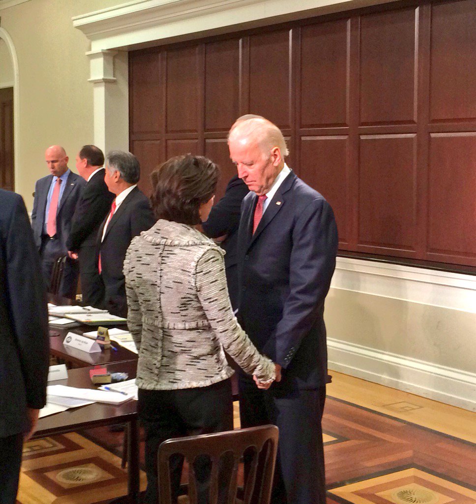 Read more about the article Political rumor: Raimondo met with Biden team for VP slot
