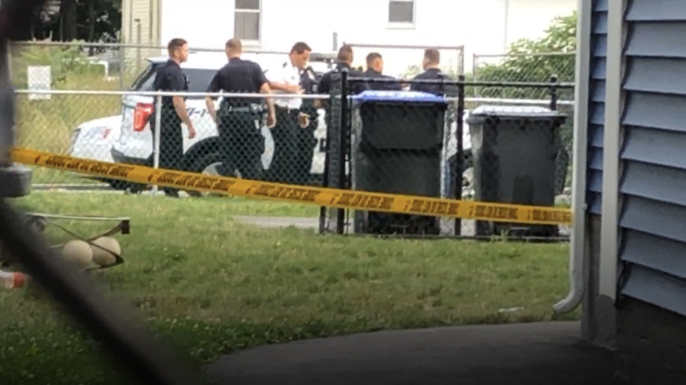 Read more about the article Live video: 20-yr old Hispanic male shot and killed in Providence
